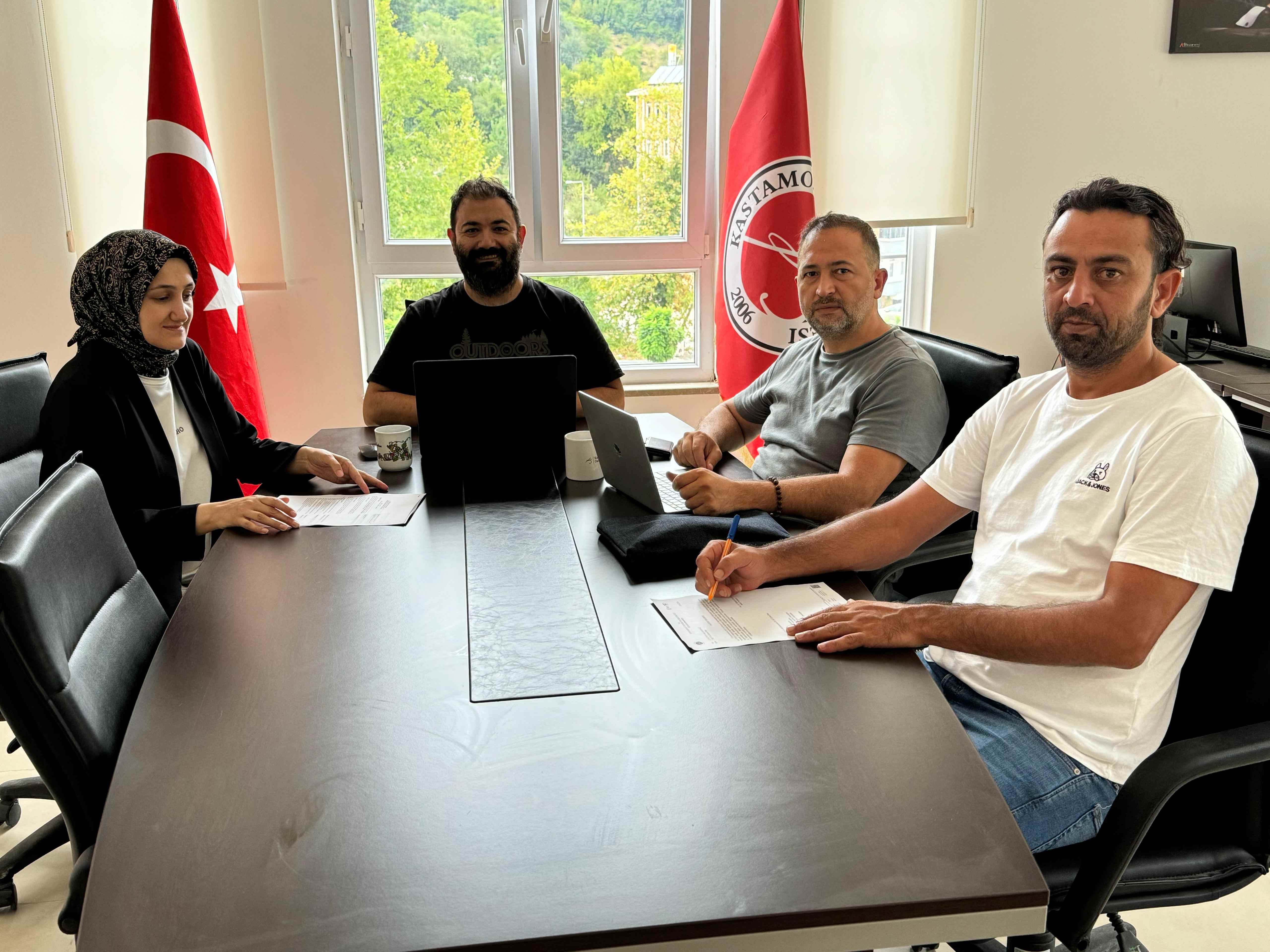 Yüksekokulumuzda Öz Değerlendirme Raporu Hazırlıkları İçin Toplantı Gerçekleşti